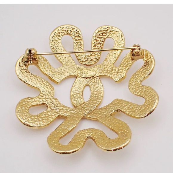 💝 Authentic CHANEL 94P CC Logos Round Brooch gold 💝 - Picture 4 of 5